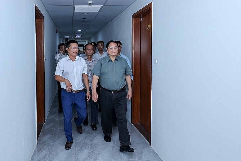 Thủ tướng đề nghị xây thêm nhiều cây cầu mới qua sông Hương