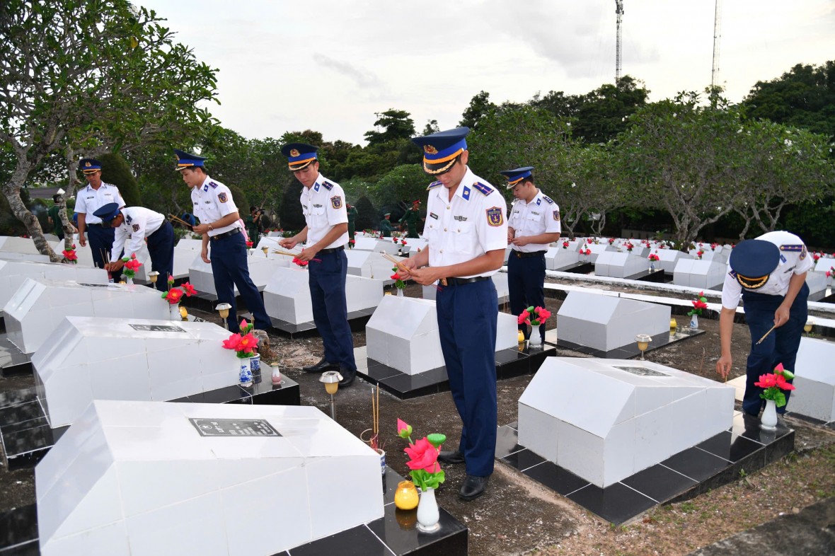 Vùng Cảnh sát biển 4 tổ chức nhiều hoạt động ý nghĩa tri ân nhân dịp Ngày Thương binh - Liệt sĩ