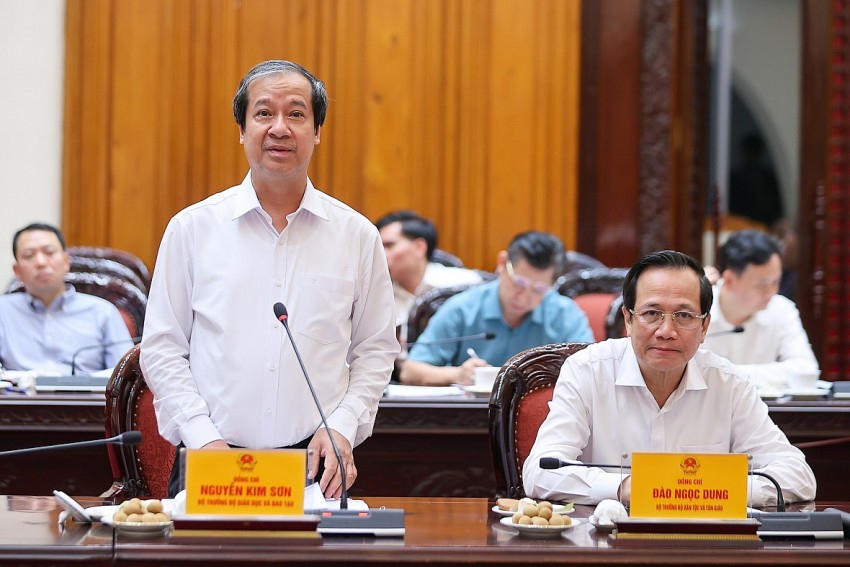 Khẩn trương xây dựng 100 trường tại 100 xã biên giới