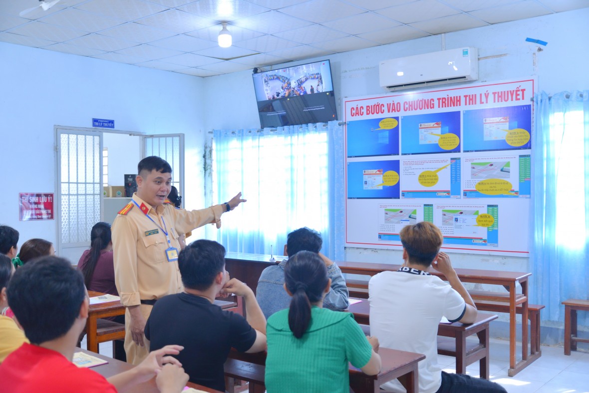 Cà Mau: Bảo đảm thông suốt công tác sát hạch, cấp giấy phép lái xe sau hợp nhất tỉnh