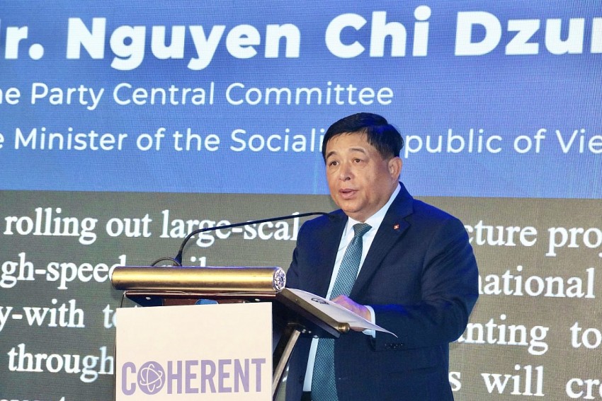 Phó Thủ tướng Nguyễn Chí Dũng dự khánh thành Nhà máy Coherent ngành bán dẫn tại Đồng Nai