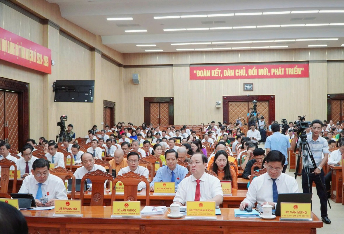 Tỉnh An Giang thống nhất phương án chế độ hỗ trợ đối với cán bộ, công chức, viên chức và người lao động.