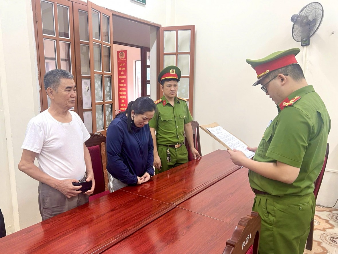 Tòng Thị Ngọc bị khởi tố về tội Lừa đảo chiếm đoạt tài sản Tòng Thị Ngọc bị khởi tố về tội Lừa đảo chiếm đoạt tài sản