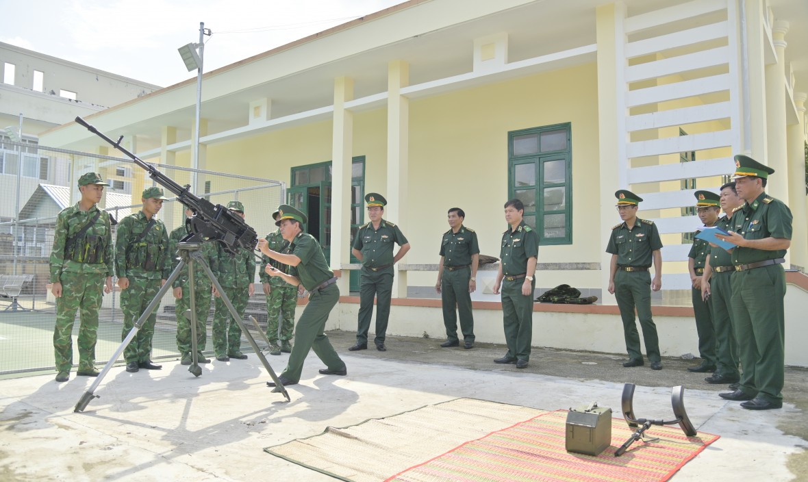 Đoàn công tác Bộ Tư lệnh BĐBP kiểm tra kết quả chuyển hình thức quản lý, bảo vệ biên giới tăng cường tại  An Giang.