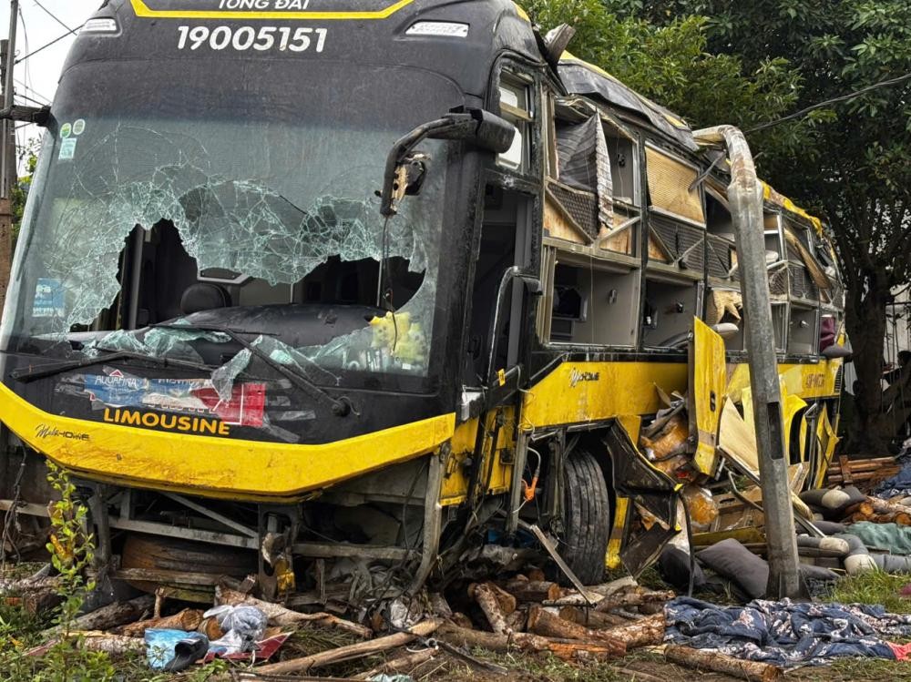 Vụ tai nạn nghiêm trọng khiến 25 người thương vong.