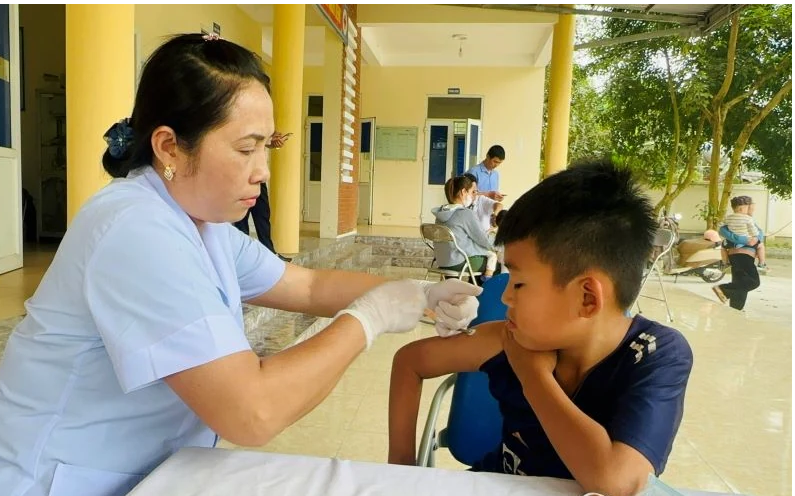 Tăng cường phòng, chống sốt xuất huyết và dịch bệnh mùa hè