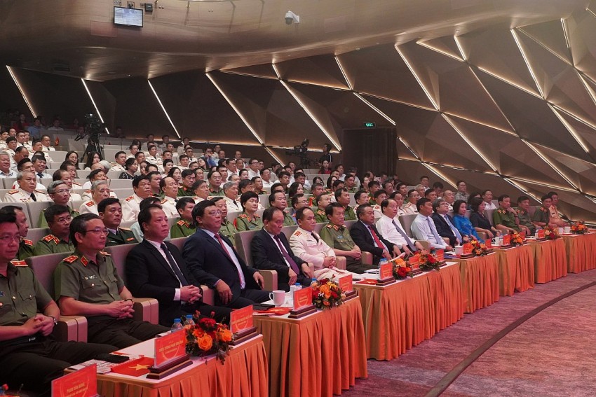 Các đại biểu tham dự Buổi lễ.