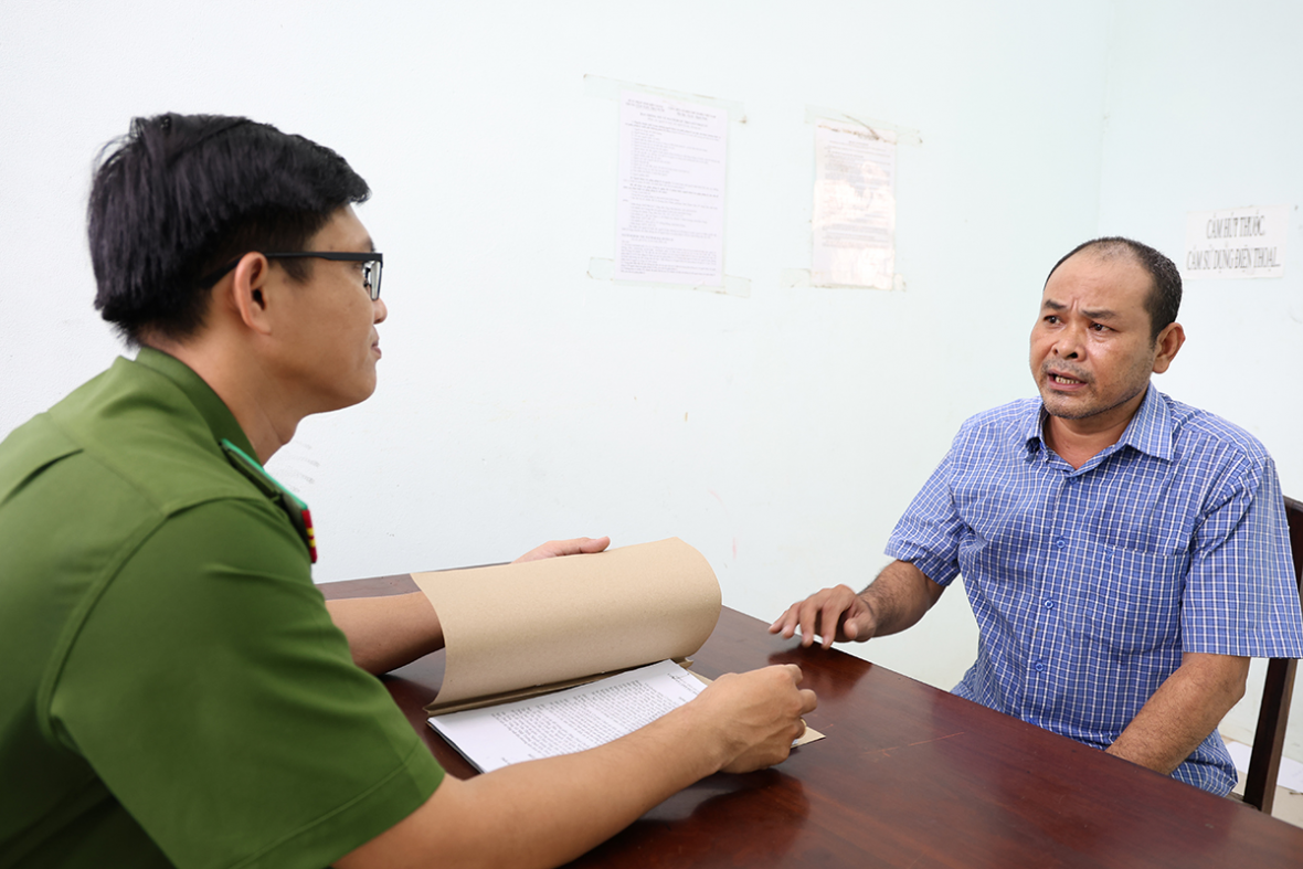 An Giang: Đối tượng cò lúa lừa đảo nhiều người dân ra đầu thú An Giang: Đối tượng cò lúa lừa đảo nhiều người dân ra đầu thú