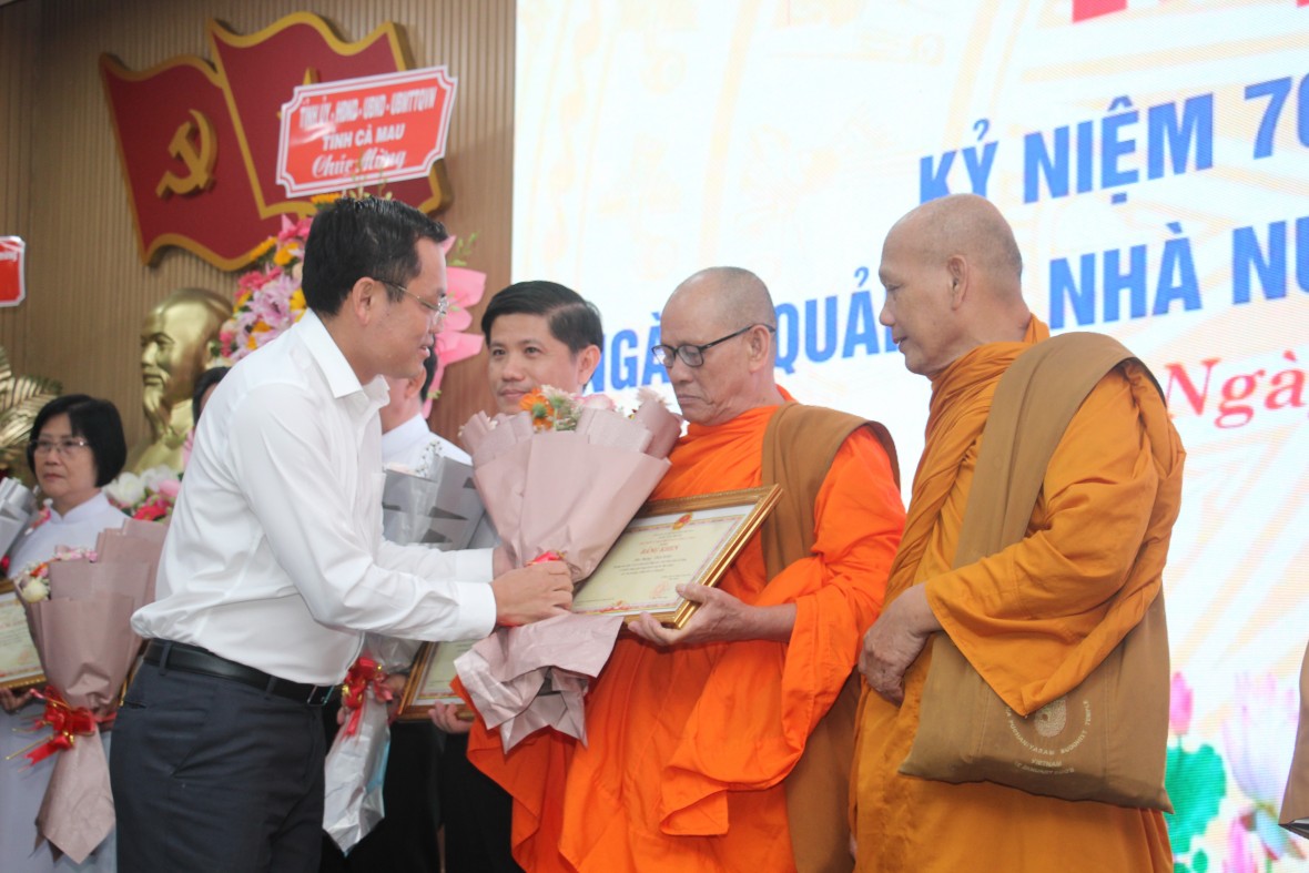 Cà Mau họp mặt kỷ niệm 70 năm ngành Quản lý tôn giáo