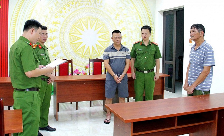 Lừa đảo hơn 152 tấn mủ cao su đông nguyên liệu, 2 đối tượng bị khởi tố