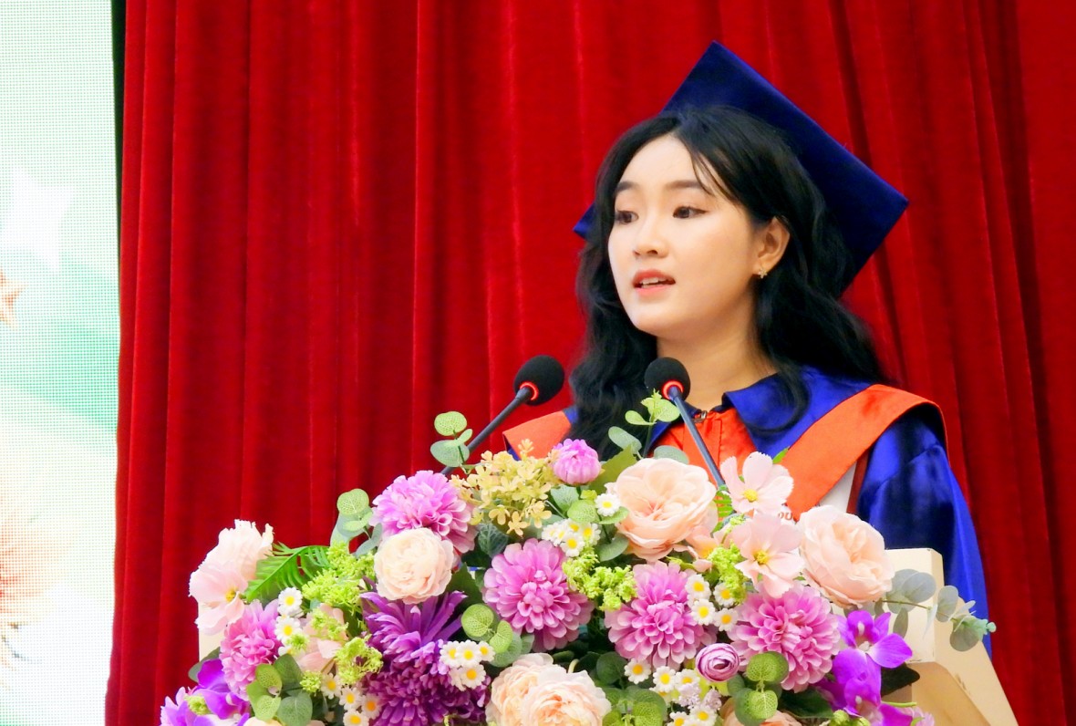 Trường Đại học Cửu Long Trao bằng tốt nghiệp cho 227 tân kỹ sư, dược sĩ