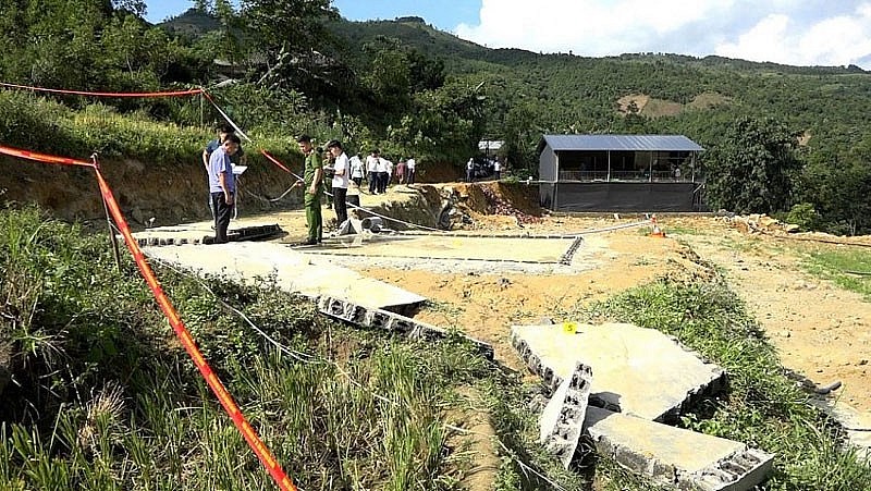 Thêm một trẻ tử vong trong vụ sập bể chứa nước ở Lào Cai