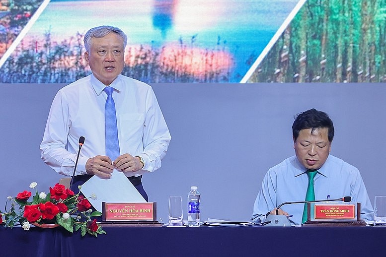 Thủ tướng nêu 5 nhiệm vụ để phát triển vùng Đông Nam Bộ Thủ tướng nêu 5 nhiệm vụ để phát triển vùng Đông Nam Bộ