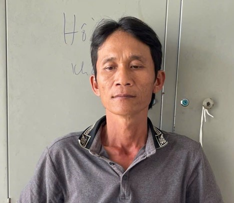 Tạm giam người đàn ông giả vờ hợp tác trồng xoài để lừa tiền