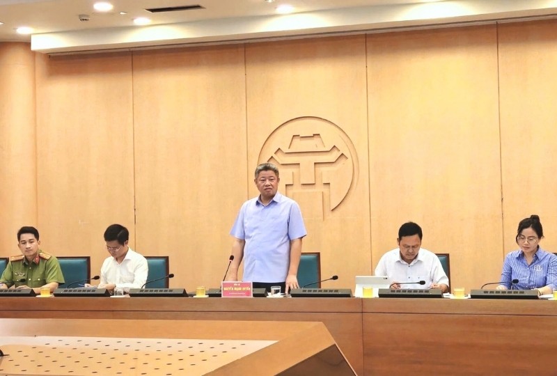 Phó Chủ tịch UBND TP Hà Nội Nguyễn Mạnh Quyền phát biểu tại cuộc họp. (Ảnh: Tùng Nguyễn)