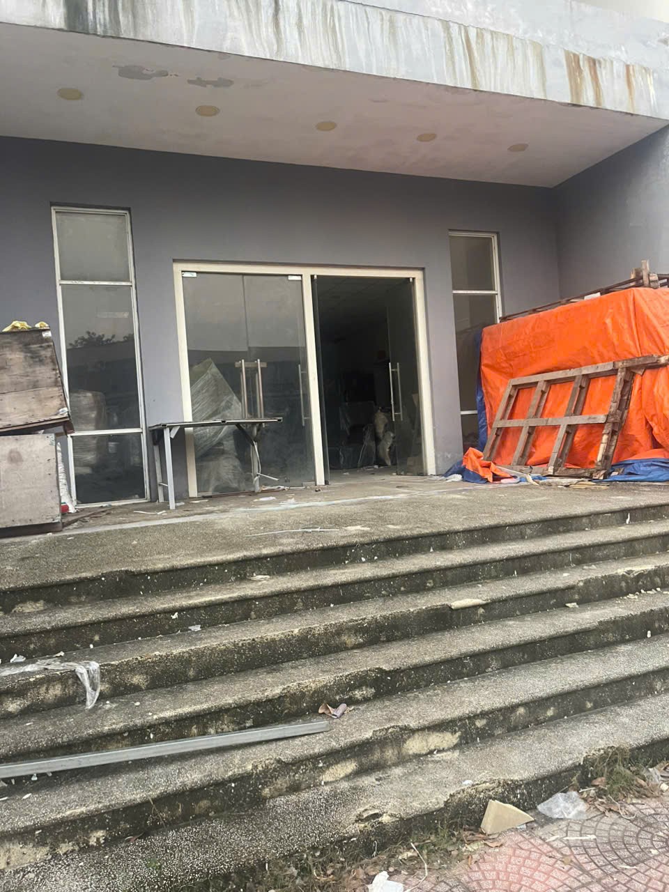 Dự án tái định cư bị bỏ hoang nhiều năm – Lãng phí nối dài, người dân vẫn 