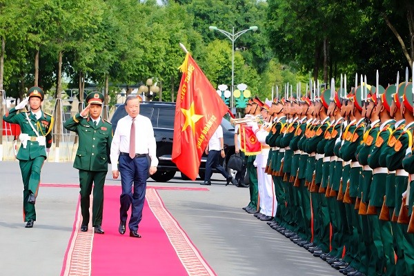 Tổng Bí thư Tô Lâm thăm và làm việc với Quân đoàn 12