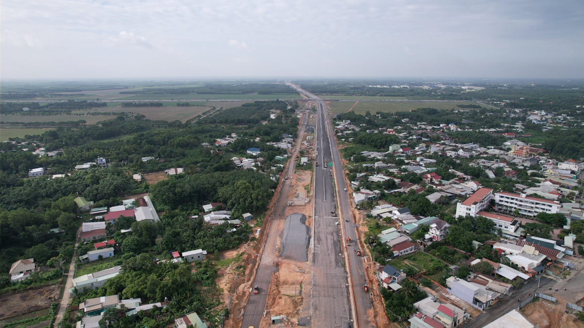 Đồng Nai dốc tổng lực “140 ngày đêm” thi công cao tốc và Vành đai 3