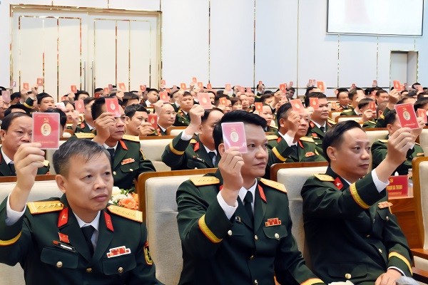 Thượng tướng Nguyễn Trường Thắng dự và chỉ đạo Đại hội đại biểu Đảng bộ Binh đoàn 19