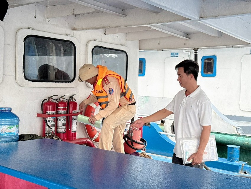 Đồng Nai: Xử phạt 119 trường hợp vi phạm trong 2 tuần cao điểm tổng kiểm soát phương tiện đường thủy