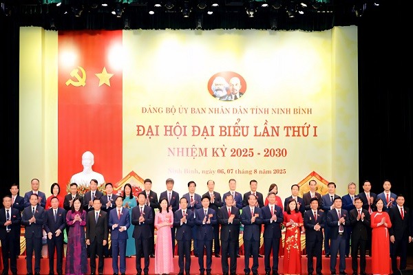 Đảng bộ UBND tỉnh Ninh Bình đề ra 5 quan điểm lãnh đạo lớn trong nhiệm kỳ 2025 - 2030 Đảng bộ UBND tỉnh Ninh Bình đề ra 5 quan điểm lãnh đạo lớn trong nhiệm kỳ 2025 - 2030