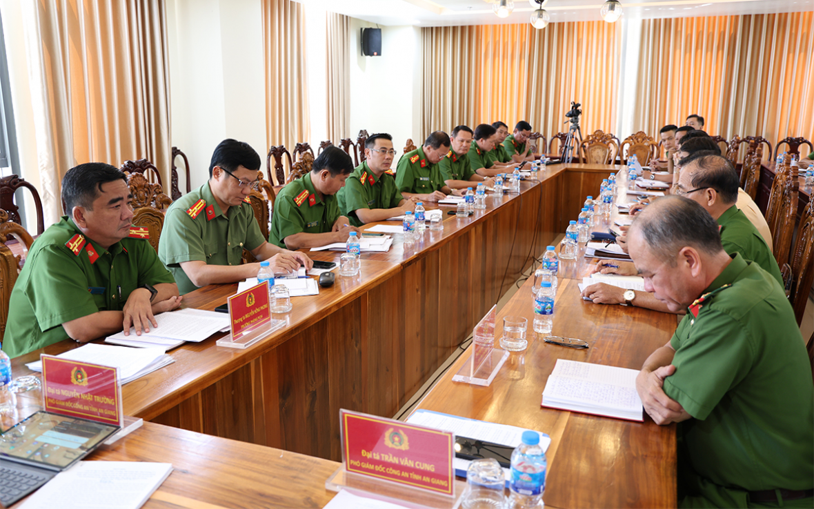 Công an các phường Long Xuyên, Bình Đức, Mỹ Thới chủ động đấu tranh, phòng chống tội phạm, bảo đảm ANTT Công an các phường Long Xuyên, Bình Đức, Mỹ Thới chủ động đấu tranh, phòng chống tội phạm, bảo đảm ANTT