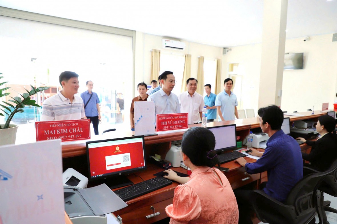 An Giang nỗ lực cải thiện chỉ số SIPAS vì một nền hành chính lấy sự hài lòng của người dân làm chuẩn mực An Giang nỗ lực cải thiện chỉ số SIPAS vì một nền hành chính lấy sự hài lòng của người dân làm chuẩn mực