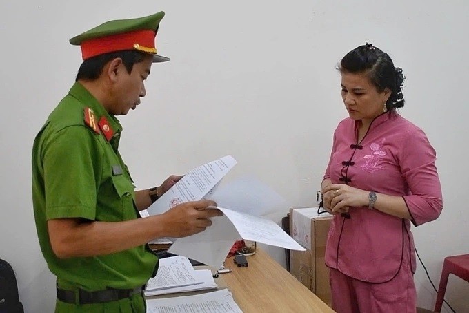 Vụ bé 14 tháng tuổi bị bạo hành: Ba yếu tố cha mẹ cần nắm rõ khi gửi con vào cơ sở giữ trẻ Vụ bé 14 tháng tuổi bị bạo hành: Ba yếu tố cha mẹ cần nắm rõ khi gửi con vào cơ sở giữ trẻ