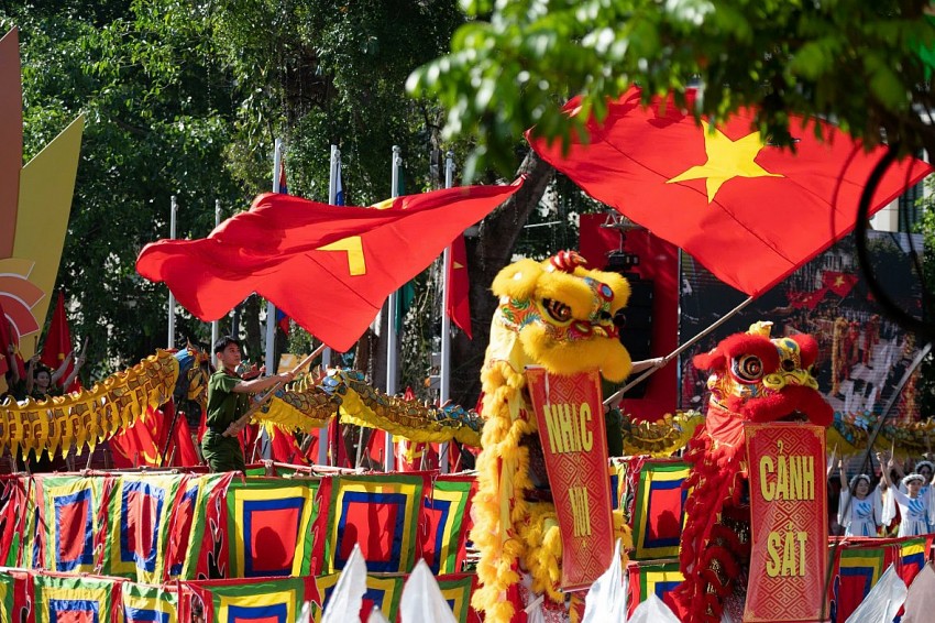 Nhạc hội Cảnh sát thế giới năm 2025 không chỉ là bữa tiệc âm nhạc rực rỡ sắc màu, mà còn là cầu nối thắt chặt tình hữu nghị, hợp tác giữa lực lượng thực thi pháp luật các nước.