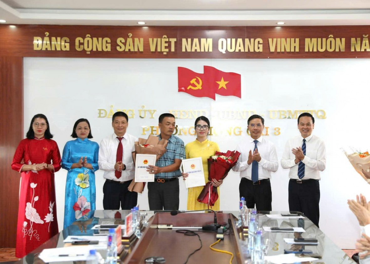 Quảng Ninh trao chứng nhận 2 dự án hơn 1.200 tỷ đồng tại Móng Cái 3