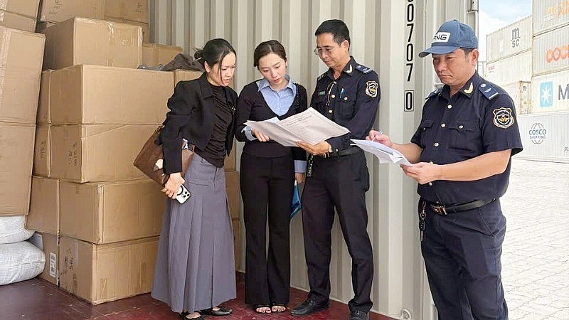 Hải quan triệt phá hơn 10.300 vụ buôn lậu, gian lận thương mại trong 7 tháng đầu năm 2025