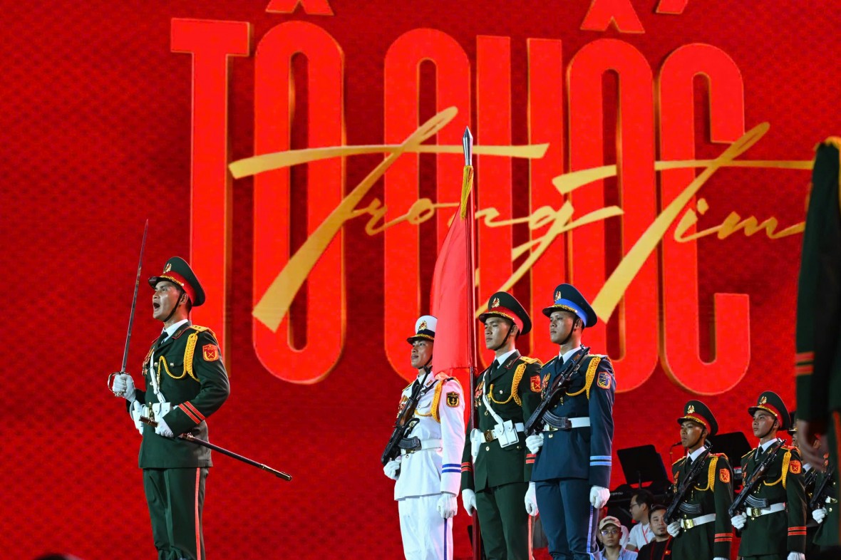 Mỹ Đình rực sáng, sẵn sàng cho đêm diễn 