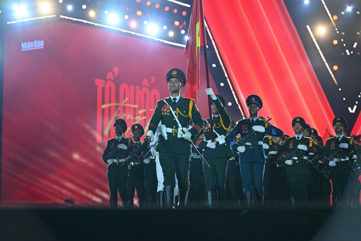 Mỹ Đình rực sáng, sẵn sàng cho đêm diễn 