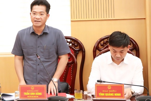 Đoàn công tác của Bộ Nông nghiệp và Môi trường làm việc tại Ninh Bình