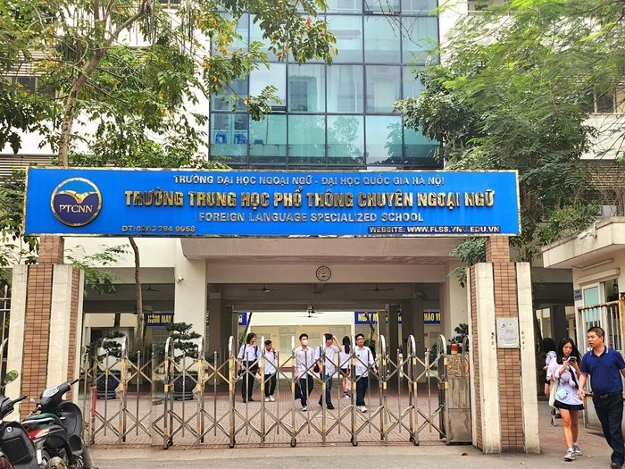 Trường Đại học xây dựng trường phổ thông để làm gì?