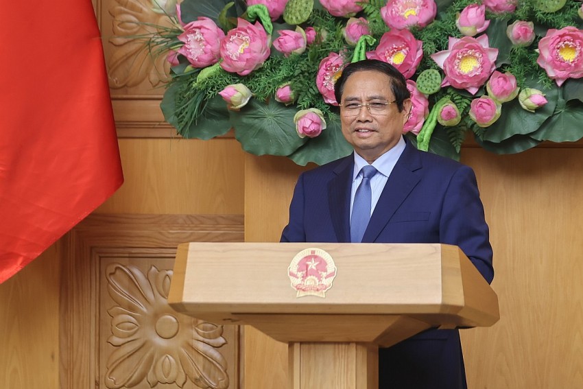 Thủ tướng đề nghị Nhật Bản tiếp tục hỗ trợ Việt Nam về tài chính Thủ tướng đề nghị Nhật Bản tiếp tục hỗ trợ Việt Nam về tài chính