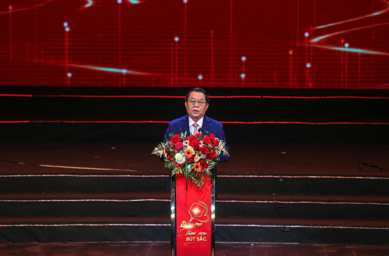 Báo Pháp luật Việt Nam vinh dự nhận 2 giải C - Giải báo chí Toàn quốc 'Vì an ninh Tổ quốc và bình yên cuộc sống'