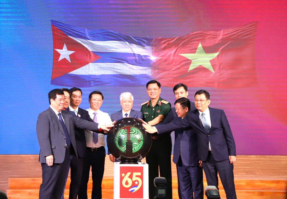 Sau 1 ngày, đã có gần 24 tỷ đồng được gửi tới ủng hộ nhân dân Cuba