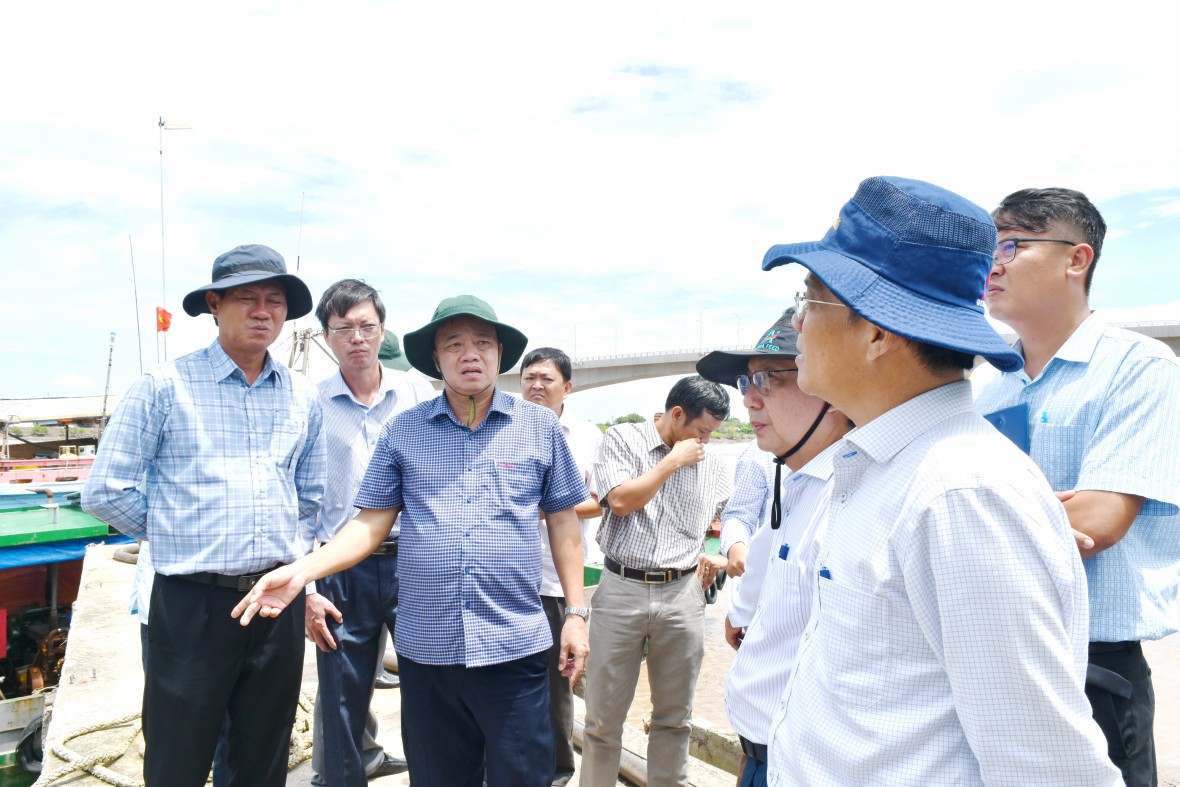 Cà Mau: Tăng tốc giải ngân vốn đầu tư công, tháo gỡ vướng mắc tại các dự án trọng điểm Cà Mau: Tăng tốc giải ngân vốn đầu tư công, tháo gỡ vướng mắc tại các dự án trọng điểm