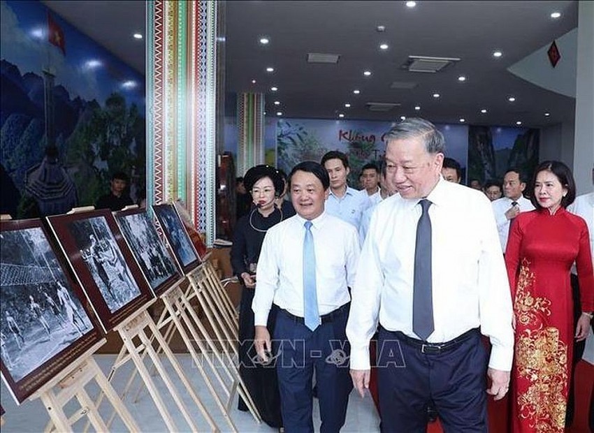 Tổng Bí thư Tô Lâm: Tuyên Quang phải đưa du lịch trở thành ngành kinh tế mũi nhọn Tổng Bí thư Tô Lâm: Tuyên Quang phải đưa du lịch trở thành ngành kinh tế mũi nhọn