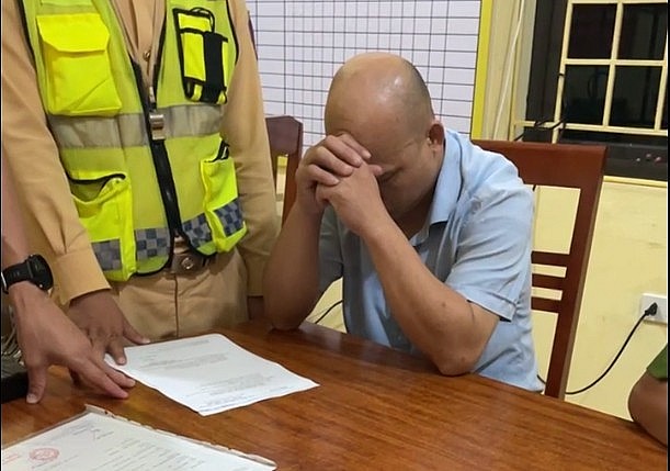 Ông Lò Văn Mạnh sau khi gây tai nạn. Ông Lò Văn Mạnh sau khi gây tai nạn.