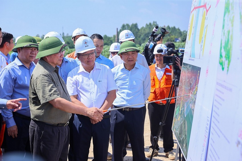 Thành lập Tổ chỉ huy tiền phương chỉ đạo triển khai Dự án đường dây 500kv Lào Cai - Vĩnh Yên Thành lập Tổ chỉ huy tiền phương chỉ đạo triển khai Dự án đường dây 500kv Lào Cai - Vĩnh Yên