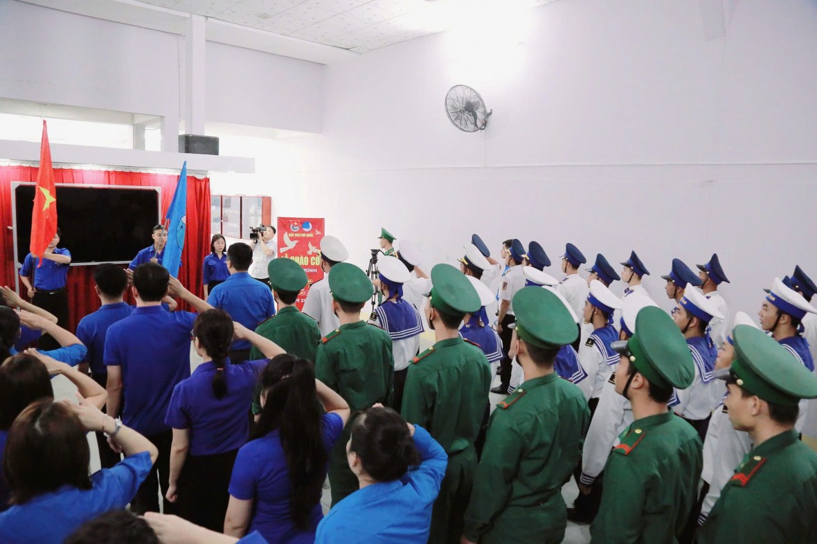 Tuổi trẻ Vùng Cảnh sát biển 4, Vùng 5 Hải quân với Hành trình 