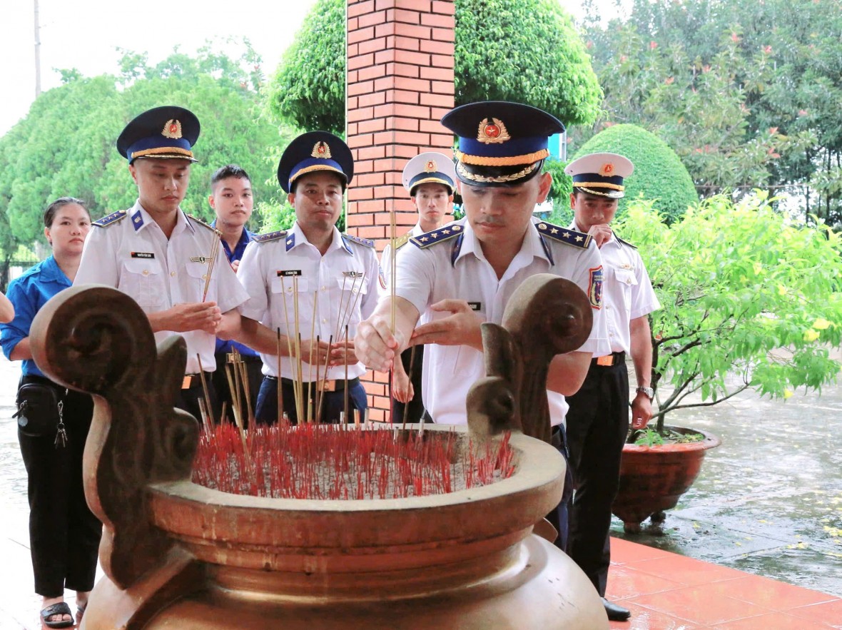 Tuổi trẻ Vùng Cảnh sát biển 4, Vùng 5 Hải quân với Hành trình 