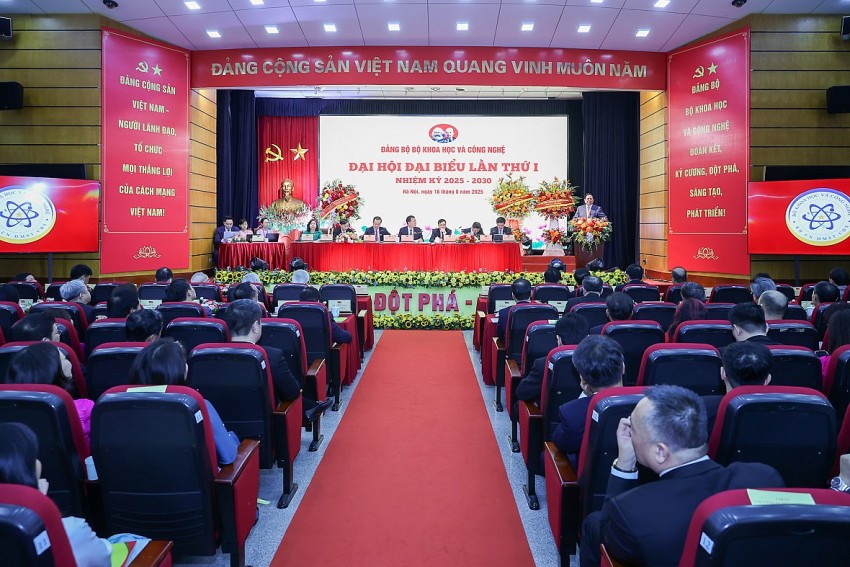 Thủ tướng: 'Con đường tất yếu' để Việt Nam vươn lên, trở thành nước phát triển, giàu mạnh