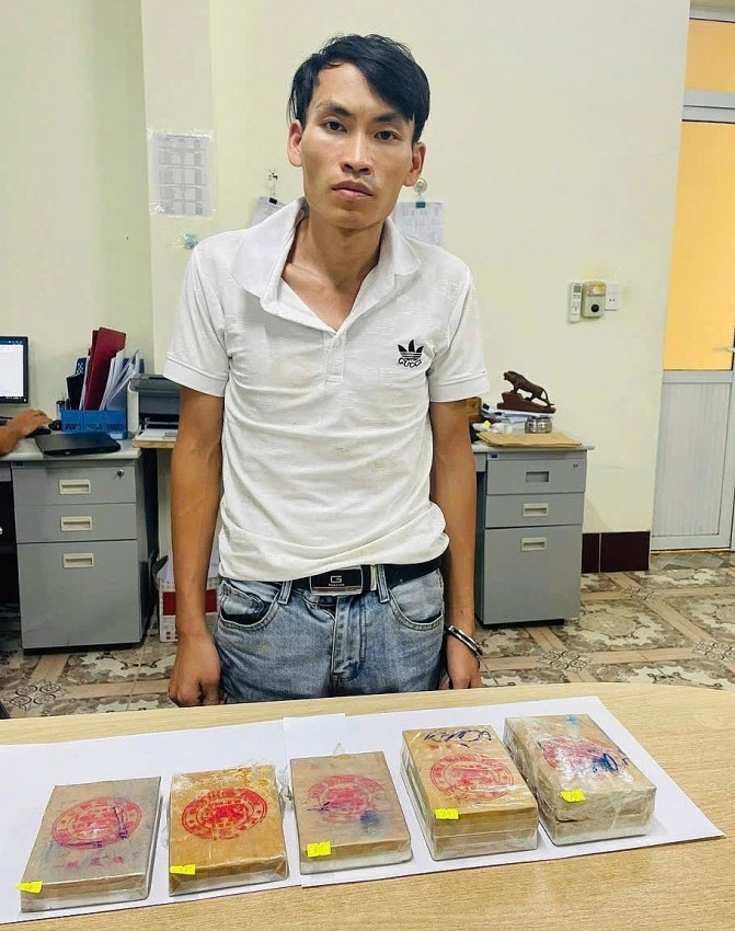 Triệt phá thành công chuyên án ma túy lớn, thu giữ 7 bánh heroin