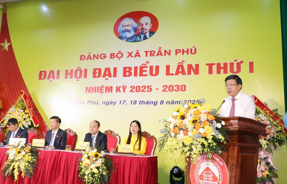 Phó Chủ tịch UBND thành phố Hà Nội Dương Đức Tuấn phát biểu chỉ đạo tại Đại hội. Phó Chủ tịch UBND thành phố Hà Nội Dương Đức Tuấn phát biểu chỉ đạo tại Đại hội.