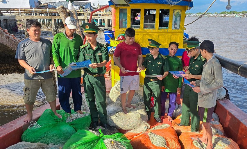 Cà Mau: Đồn Biên phòng Rạch Gốc đồng hành cùng ngư dân nói không với khai thác IUU