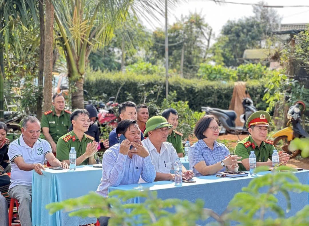 Dấu ấn đậm nét của Công an phường Buôn Hồ khi thực hiện Chính quyền địa phương 2 cấp