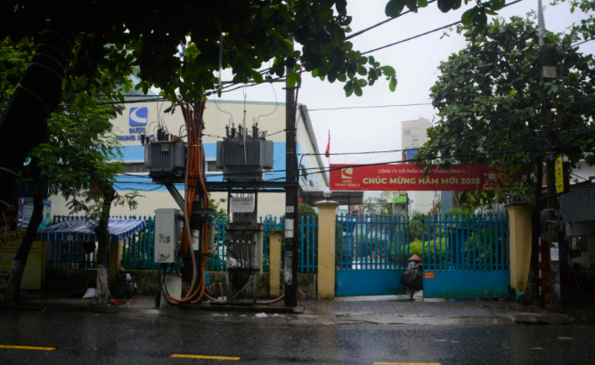 Trụ sở của Công ty cổ phần Dược Trung ương 3 tại đường Ngô Gia Tự, quận Hải Châu, thành phố Đà Nẵng (Ảnh: A Núi). Trụ sở của Công ty cổ phần Dược Trung ương 3 tại đường Ngô Gia Tự, quận Hải Châu, thành phố Đà Nẵng (Ảnh: A Núi).